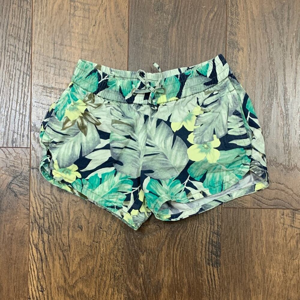 GAP Tropical Elastic Waist Green/White Shorts